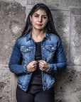 Chamarra de mezclilla stretch para mujer