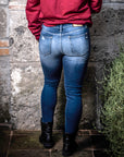 Pantalón de mezclilla stretch parches