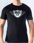 Imagen de frente playera cuello redondo con logo color negro marca Bros Club