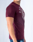Imagen de lado playera cuello redondo con logo classic color vino marca Bros Club