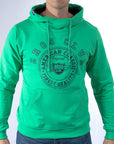 Imagen de frente sudadera cerrada con estampado color verde para hombre marca Bros Club