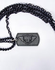 Imagen de collar placa con cadena de perlas