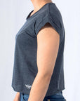 Imagen de lado playera sin mangas lisa color oxford para mujer marca Bros Club