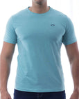 Playera de cuello redondo con silueta de logo bordado