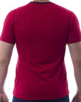 Playera bicolor de cuello redondo con silueta de logo bordado