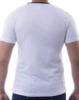 Playera bicolor de cuello redondo con silueta de logo bordado