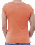 Playera de cuello redondo con silueta de logo bordado