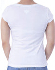 Playera de cuello redondo con silueta de logo bordado