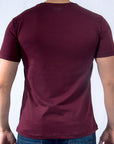 Imagen trasera de playera cuello redondo con logo color vino marca Bros Club