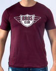 Imagen de frente playera cuello redondo con logo color vino marca Bros Club