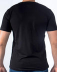 Imagen trasera de playera cuello redondo con logo classic color negro marca Bros Club