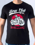 Imagen de frente playera cuello redondo con diseño de moto color negro marca Bros Club