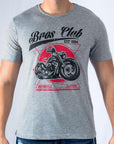Imagen de frente playera cuello redondo con diseño de moto color gris marca Bros Club