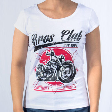 Imagen de frente playera cuello redondo con diseño de moto color blanco para mujer marca Bros Club